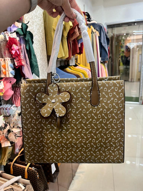 Fashion & Lassic Premium Medium Size Handbag